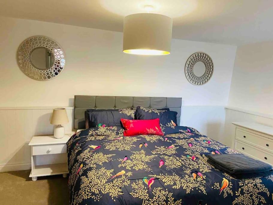 The Mill Stylish Rural Apartment With Beautiful Views Welsh Newton Common Exteriör bild
